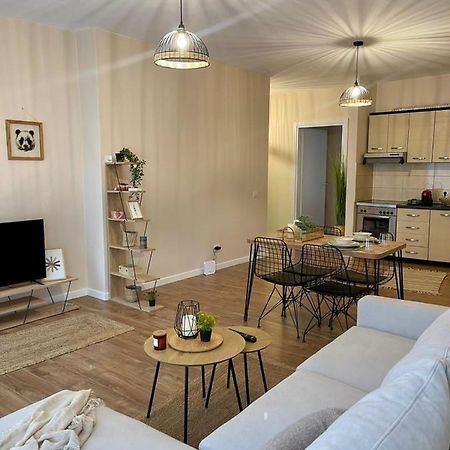 Mh Apartment, Free Parking, Flexible Check In Tiranë Ngoại thất bức ảnh